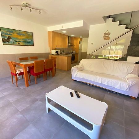 Casa l'Escala, piscina comuntària i jardí privat Vila Exterior foto